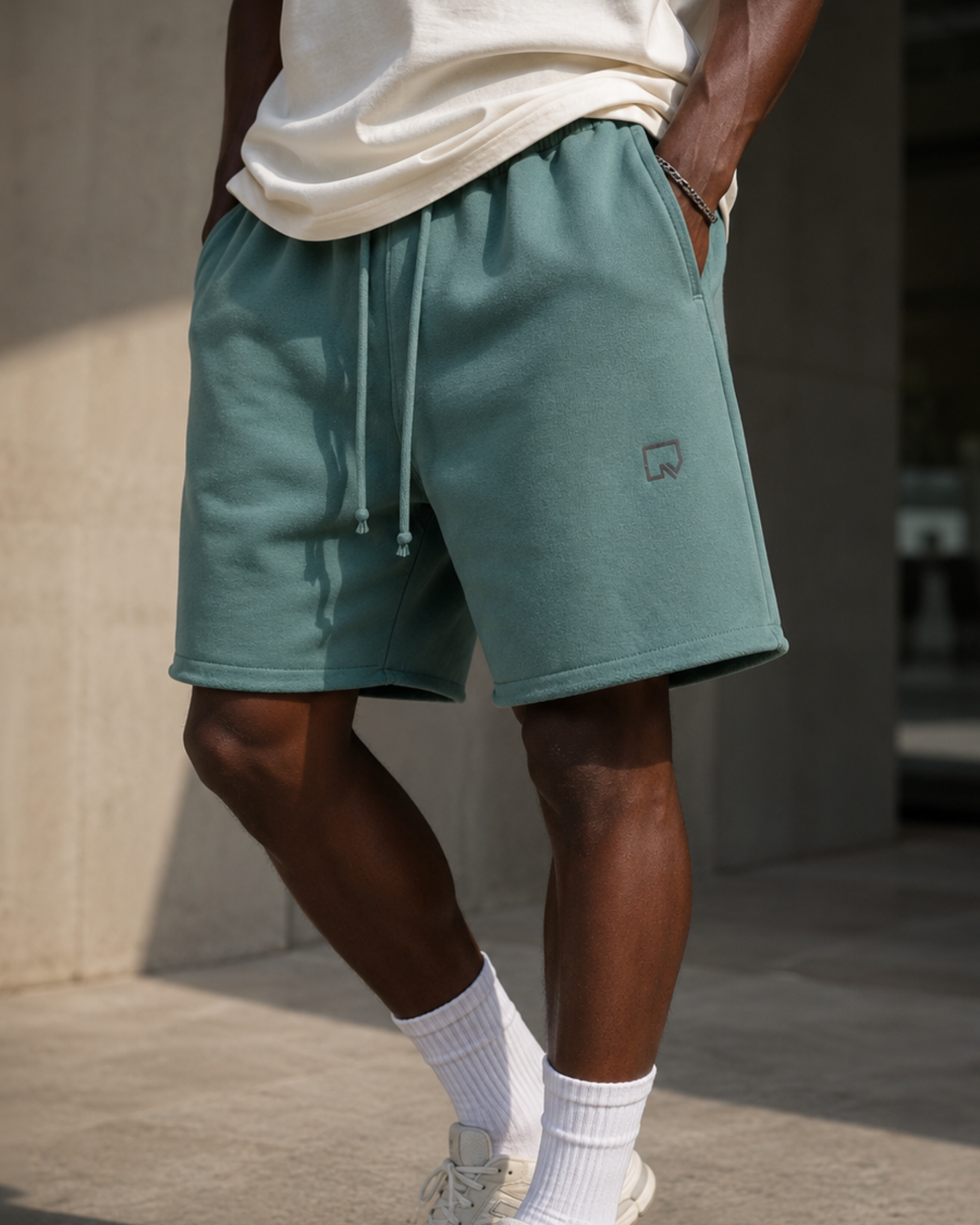 Essence Shorts